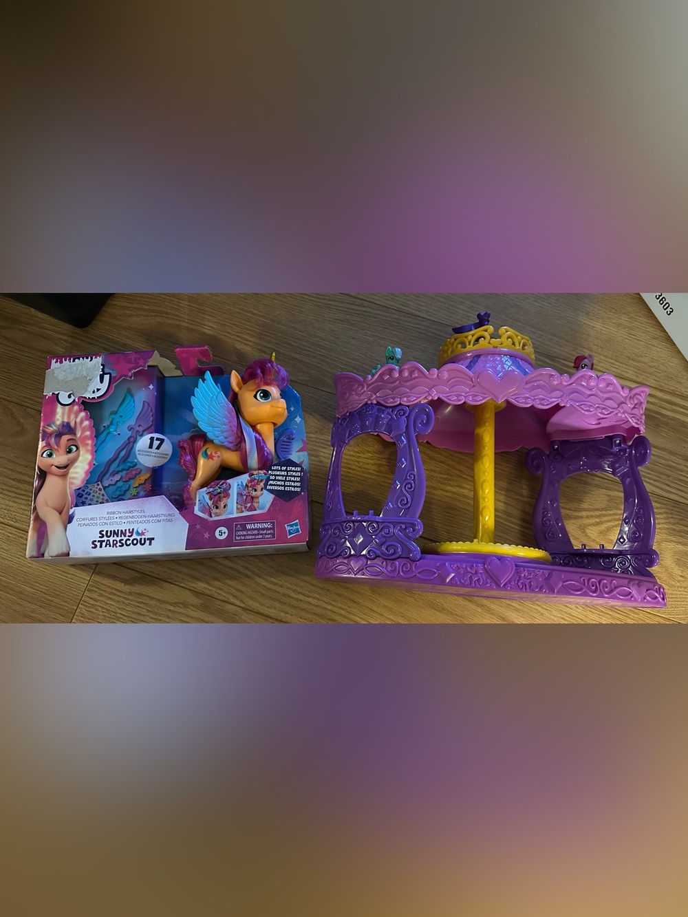 Hasbro Sunny Starscout Pony with Pink, Purple & Blue Carousel Playset